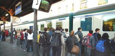 TRENI - ARRIVI E PARTENZE