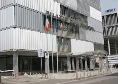 Il Palazzo dellIndustria in via Valentini    
