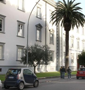 Lex Tabarracci di Viareggio che ospita il servizio festivo 