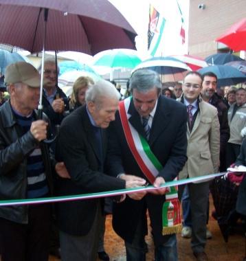 Il taglio del nastro con Gabbanini e Baldinotti 