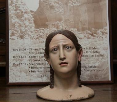 <b>LA STATUA.</b> La testa della Madonna &egrave; tornata al suo posto 
