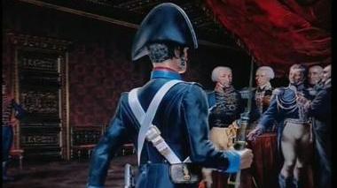 A destra il prefetto, Domenico Mannino e il comandante provinciale dei carabinieri, Saverio Nuzzi A sinistra e in basso due immagini del calendario