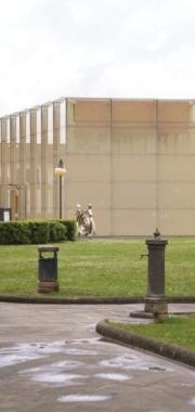 Il palazzo di vetro di Porcari     