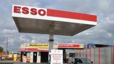 Distributore a Cecina
