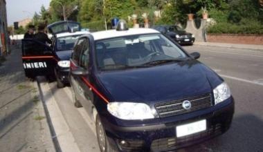 Teneva illegalmente un fucile, arrestato