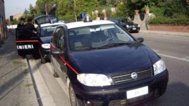 Teneva illegalmente un fucile, arrestato