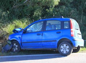 Auto contro il parapetto, muore una donna tra Orbetello e Monte Argentario