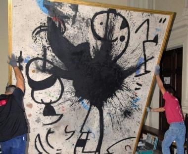 Il quadro di Mirò ora vola a Bruxelles
