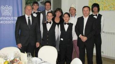 <b>INDUSTRIALI.</b> Salvestroni e Capone con i ragazzi del professionale