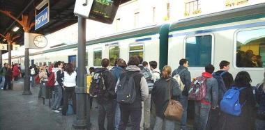 TRENI - ARRIVI E PARTENZE