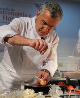 Lo chef Paolo Lopriore  