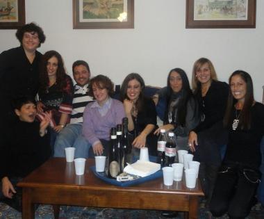 Una foto su facebook e gli ex-alunni organizzano una cena dopo trent'anni