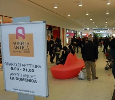 <strong>VECCHIA AURELIA.</strong> Il centro commerciale al Casalone