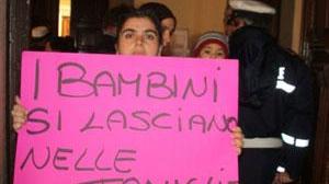 Gli sfrattati irrompono in Municipio