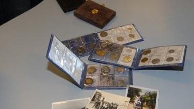 <b>MONETE </b>Trovate lungo il fiume