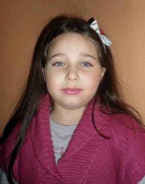 GIADA  Oggi una bambina di nome Giada compie 7 anni. Mamma e babbo e il fratello Matteo, ...