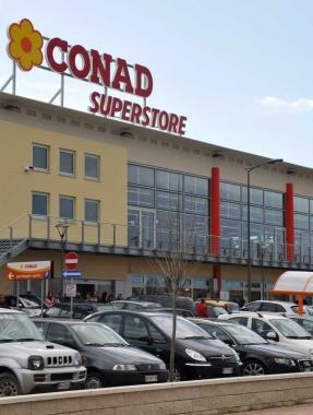 Nuovo centro commerciale Conad superstore 