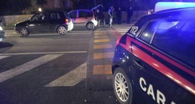 I carabinieri sul posto per i rilievi dellincidente    