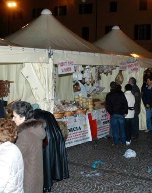 <b>GAZEBI</b> in piazza Dante 
