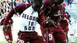 <b>GIOIA</b>. Adiyiah festeggia il gol con Sy