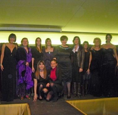 Le organizzatrici del premio “Donna è” insieme alle premiate e alle ospiti