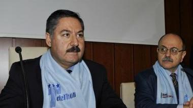 <b>QUESTORE</b> Michele Laratta con la sciarpa