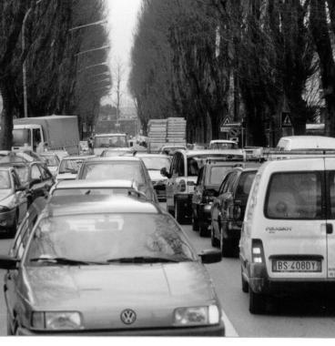 Traffico e smog sui viali 