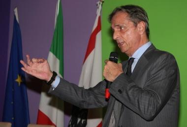 Il sindaco Roberto Cenni 
