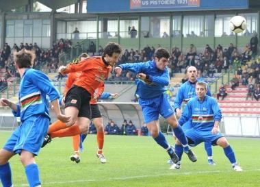 <b>PERENTORIO.</b> Calanchi insacca l1-0 contro la Fortis Lucchese 
