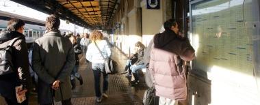 Disagi e tante proteste il nuovo orario dei treni alla prova dei pendolari