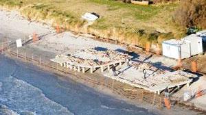 Dune Mosse, una denuncia per il cemento in spiaggia