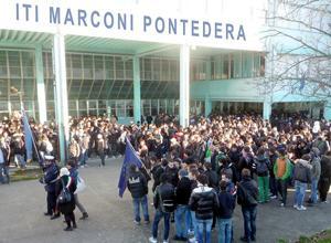 500 studenti in corteoper celebrare l'Unità d'Italia