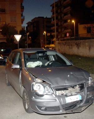 Lauto distrutta in via Goito 