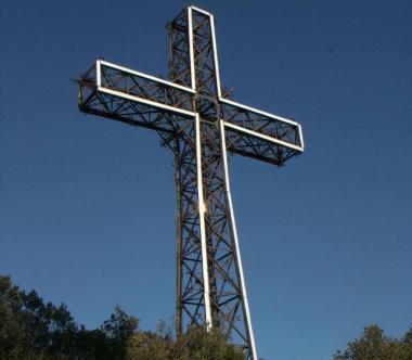 <b>LA CROCE.</b> Torna a illuminarsi 