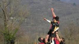Una rimessa del Rugby Lunigiana