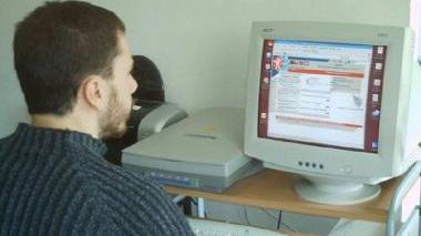 Sopra l’assessore al bilancio Luca Buccellato In alto: basterà un computer a individuare gli evasori