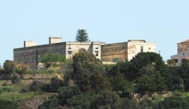 Rissa in carcere, ferito un agente della penitenziaria