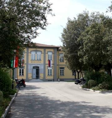 <b>CONSIGLIO.</b> Il municipio di Forte dei Marmi 