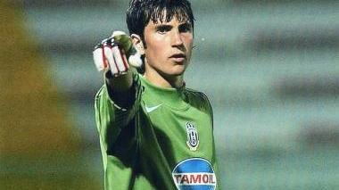 Riccardo Neri con la maglia della Juventus