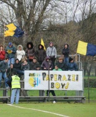 I tifosi del Lammari Mario Micheli 