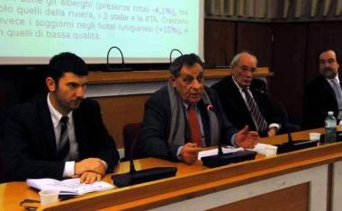 «Cresce l'organizzazione delle società»
