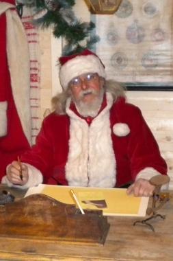 Babbo Natale aspetta le letterine 