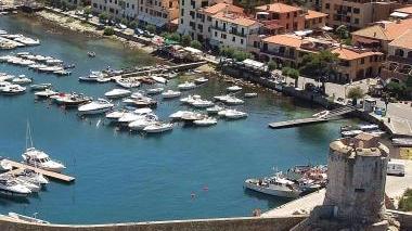 Il porto di Marciana Marina