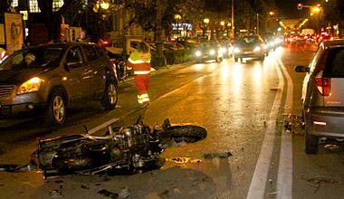 Gravissimo dopo lo scontro in scooter su viale Carducci