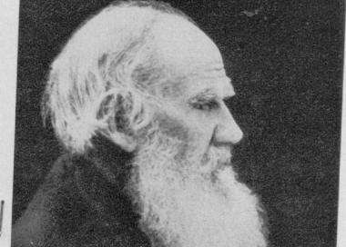 Lo scrittore russo Lev Tolstoj 
