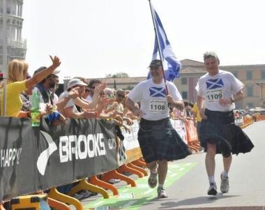 <b>MARATONA </b>Due scozzesi allarrivo nelledizione del 2009  