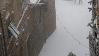 Uno scorcio del centro di Volterra innevato Qui i disagi si sono avuti soprattutto per la viabilità