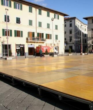 La pista di ghiaccio scoperta in piazza Duomo   