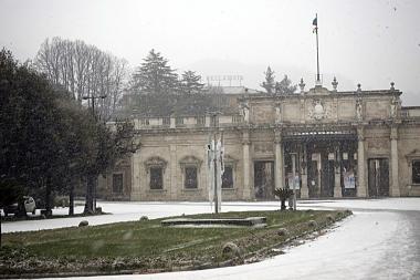 A sinistra una veduta suggestiva del Tettuccio 