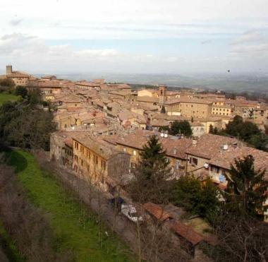 <b>IL COLLE </b>Una veduta di Volterra     